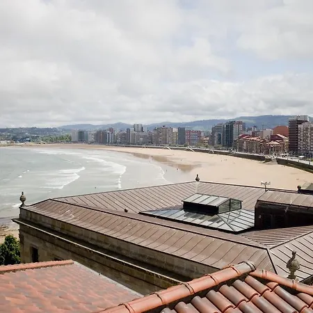 Hotell Asturias 4*